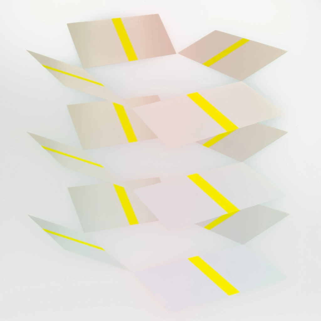 Dell_ Flying Stack - square